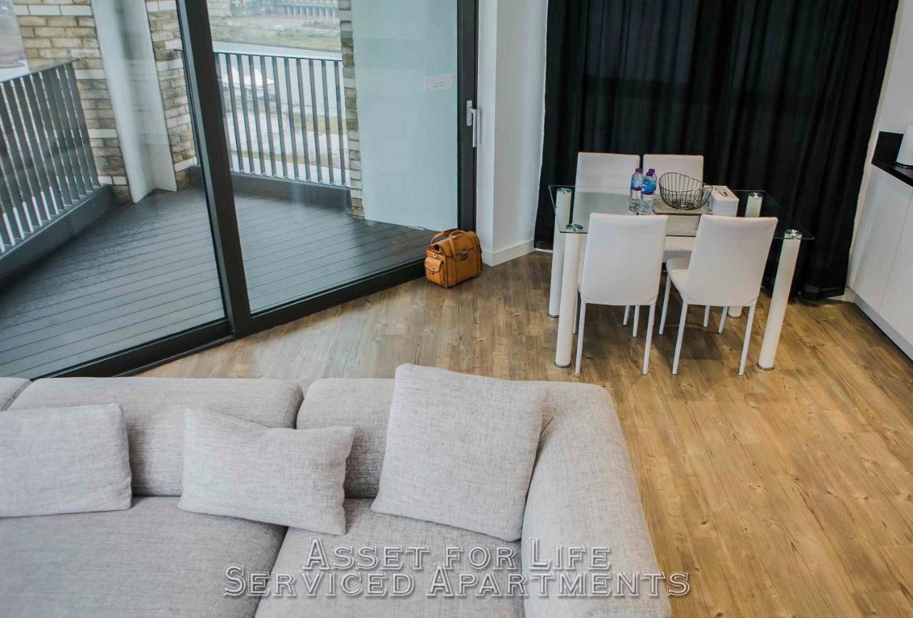 Pontoon Dock Key Workers Apartment Лондон Экстерьер фото